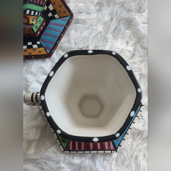 Studio Designworks - Set of 2 Tea Cups With Saucers - Picture 4 of 16